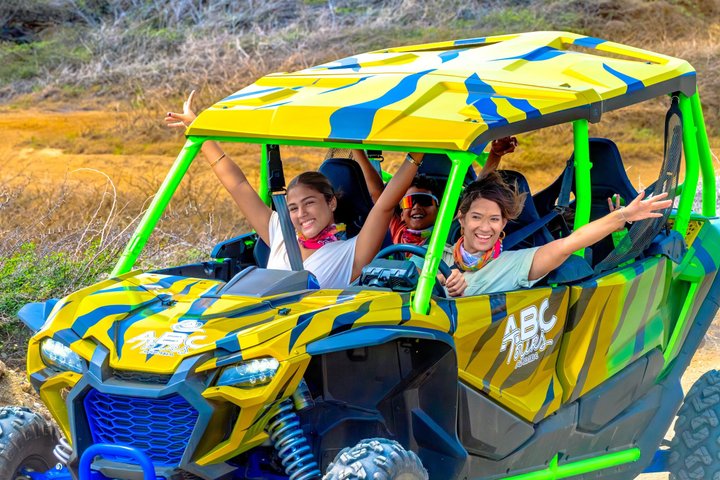 Aruba UTV-eventyr, der kører gennem ørkenstier til Natural Pool, foto 5 | wizardtrip