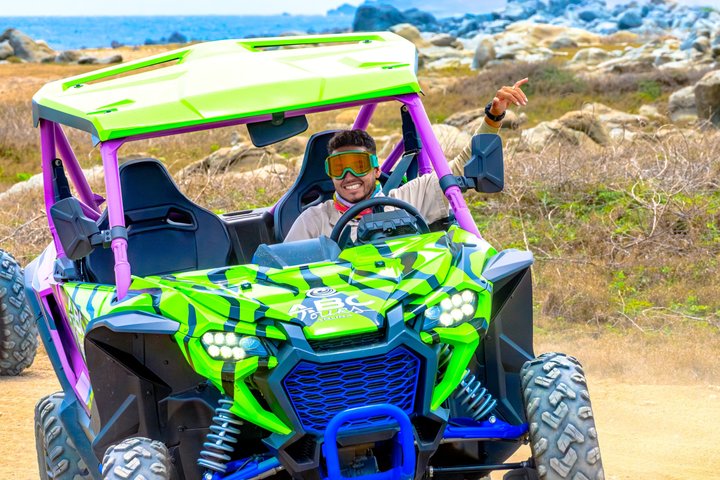 Aruba UTV-eventyr, der kører gennem ørkenstier til Natural Pool, foto 9 | wizardtrip