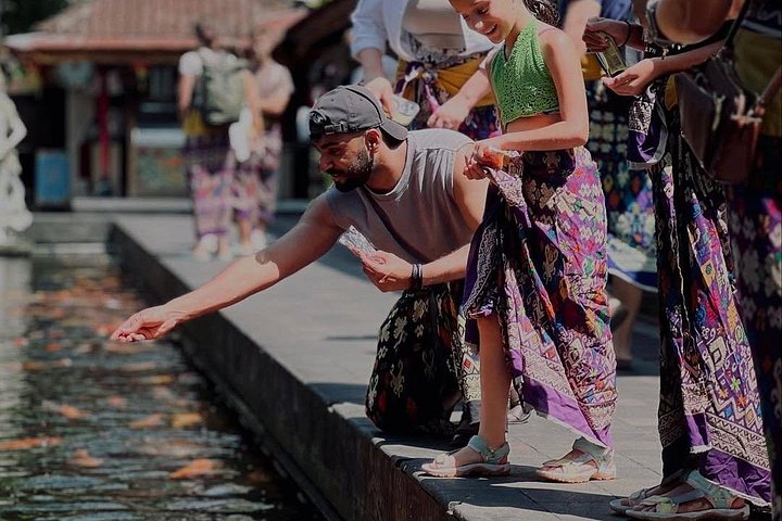 Privétour door Ubud's Apenbos, Tegalalang Rijstterrassen, Tirta Empul Tempel en Tegenungan Waterval op Bali, foto 15 | wizardtrip