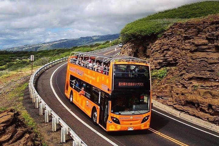 Hop-on hop-off trolley-turer som utforsker Waikiki og Honolulus attraksjoner, foto 1 | wizardtrip