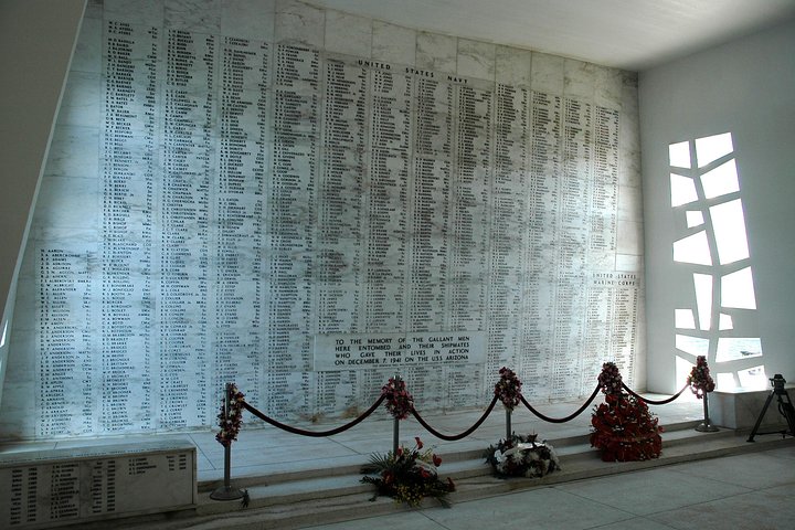 Tur til Pearl Harbor og Honolulu-vartegn, inklusive USS Arizona og USS Missouri, foto 17 | wizardtrip
