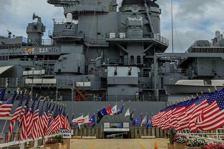 Tur til Pearl Harbor og Honolulu-vartegn, inklusive USS Arizona og USS Missouri, foto 22 | wizardtrip