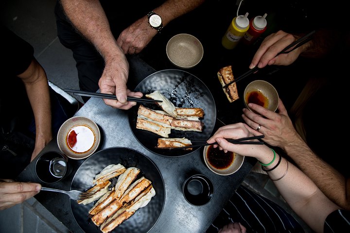 Melbourne Laneways Foodie Discovery Walking Tour with 7 Tastings | wizardtrip