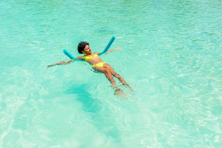Njut av en katamaransegling och snorkeltur på Bermuda, med rosa båtar, klart vatten och historiska insikter, foto 7 | wizardtrip