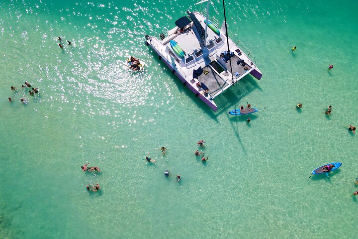 Njut av en katamaransegling och snorkeltur på Bermuda, med rosa båtar, klart vatten och historiska insikter, foto 11 | wizardtrip