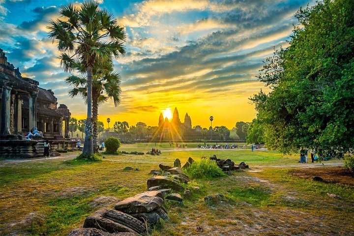 Soloppgang over det praktfulle Angkor Wat tempelkompleks i Siem Reap, Kambodsja, foto 33 | wizardtrip