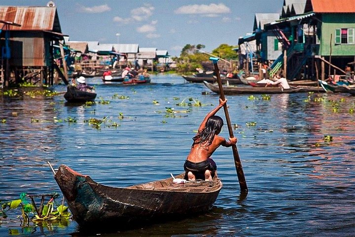 Boat tour of Kampong Phluk floating village on Tonle Sap lake, Siem Reap, photo 13 | wizardtrip