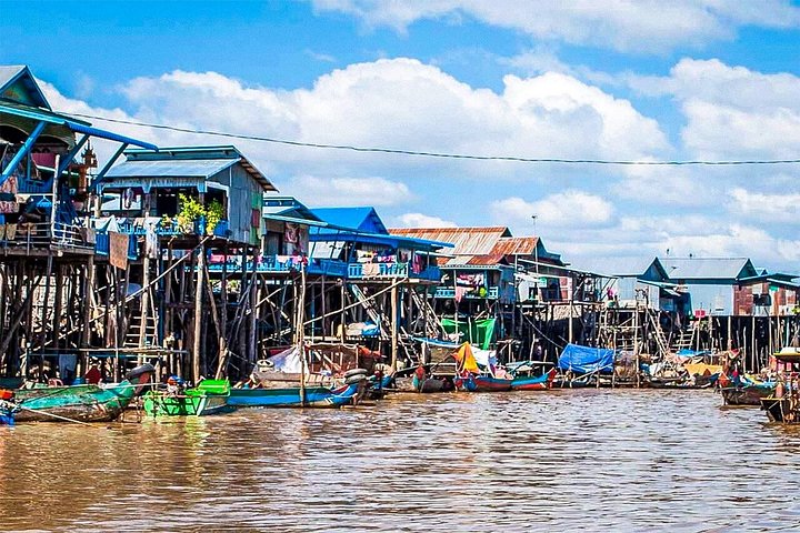 Boat tour of Kampong Phluk floating village on Tonle Sap lake, Siem Reap, photo 14 | wizardtrip