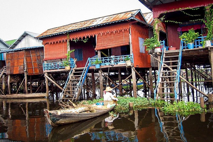Boat tour of Kampong Phluk floating village on Tonle Sap lake, Siem Reap, photo 21 | wizardtrip