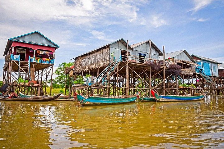 Boat tour of Kampong Phluk floating village on Tonle Sap lake, Siem Reap, photo 26 | wizardtrip