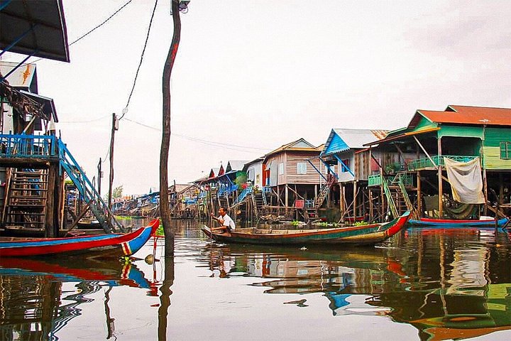 Boat tour of Kampong Phluk floating village on Tonle Sap lake, Siem Reap, photo 29 | wizardtrip