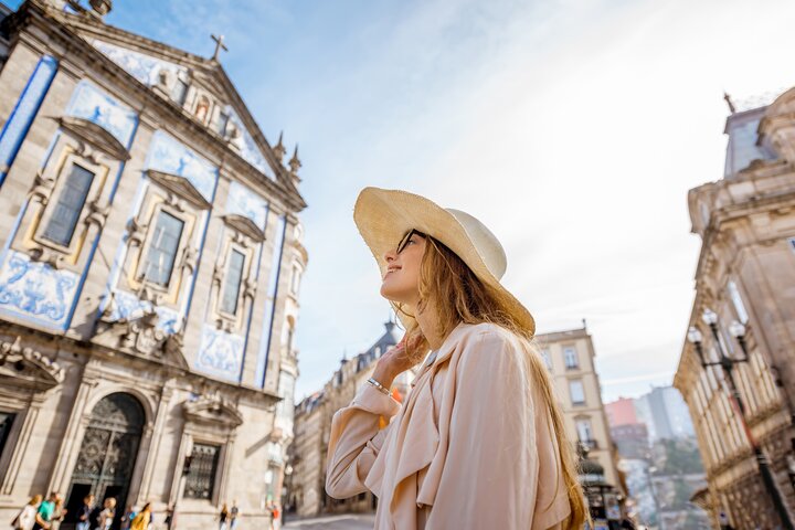 Porto, Nazaré & Óbidos Full-Day Tour from Lisbon | wizardtrip