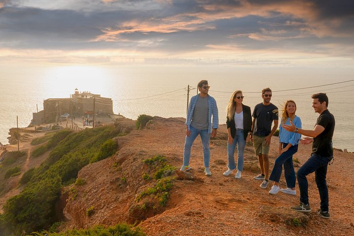 Heldags guidet tur fra Lissabon til Porto, Nazaré og Óbidos, der viser Portugals kulturarv, foto 11 | wizardtrip