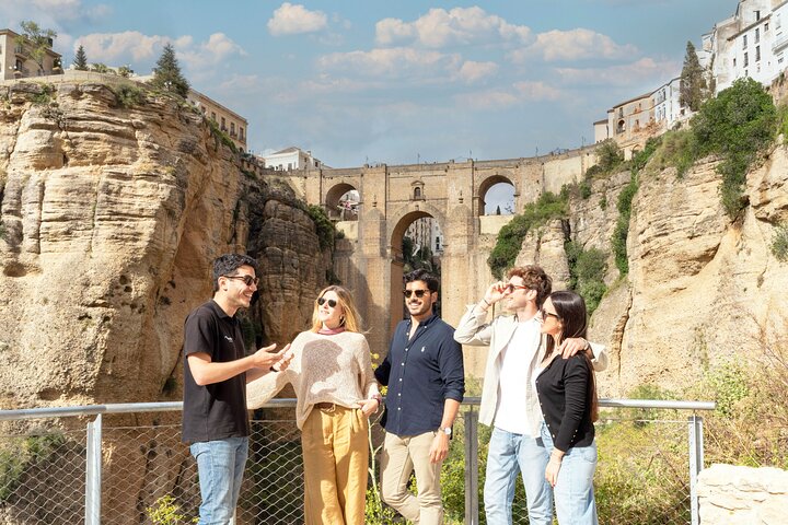 Full-day tour from Seville visiting Cordoba, Ronda, and Setenil de las Bodegas, photo 10 | wizardtrip