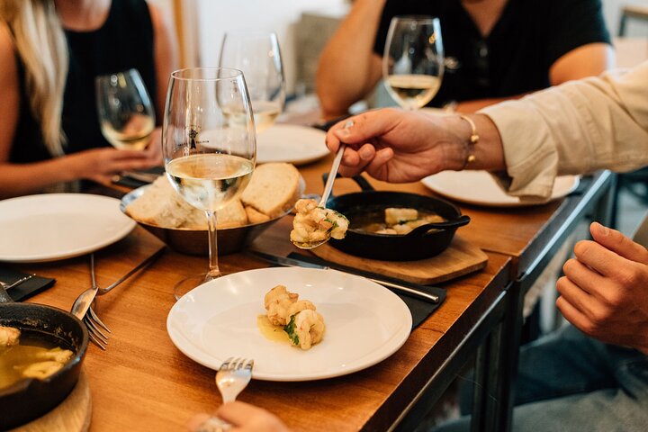 Madrid tapas- og vintur med lokal guide og udsigt fra tagterrassen, foto 7 | wizardtrip