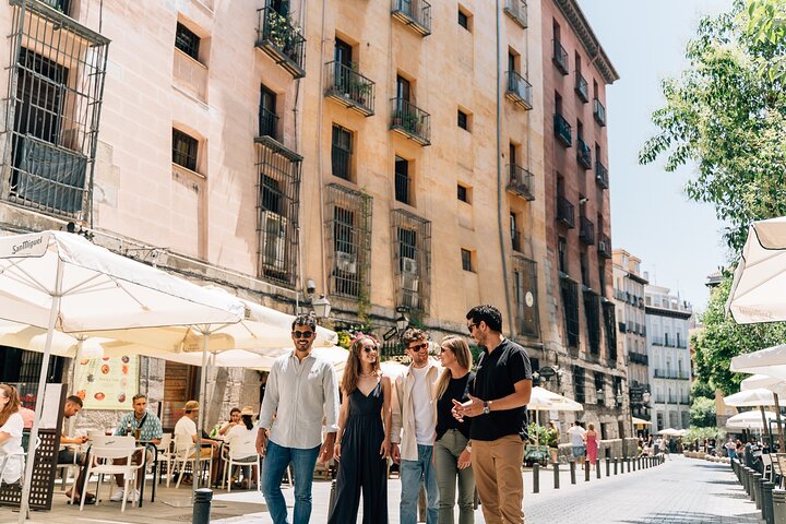 Madrid tapas- og vintur med lokal guide og udsigt fra tagterrassen, foto 10 | wizardtrip