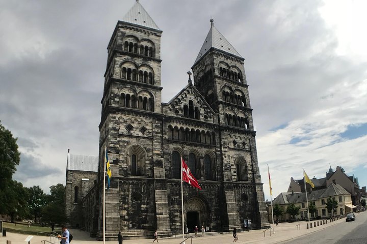 Excursión de un día desde Copenhague para explorar el Castillo de Hamlet, la Catedral de Lund y Malmö, foto 9 | wizardtrip