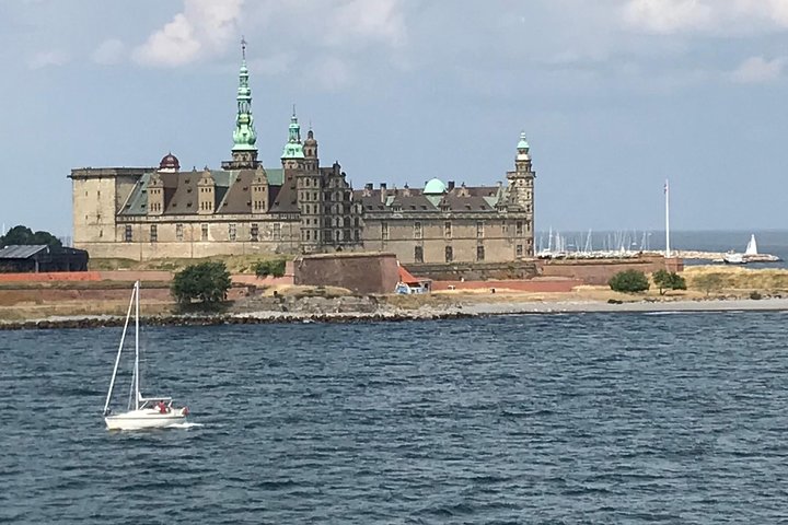 Excursión de un día desde Copenhague para explorar el Castillo de Hamlet, la Catedral de Lund y Malmö, foto 20 | wizardtrip