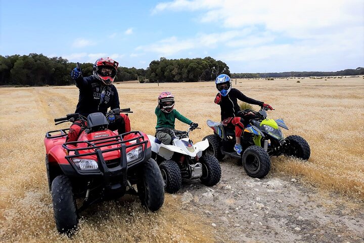 Quadbike-Abenteuer auf Kangaroo Island, Australien, Erkundung verschiedener Terrains und Tierwelt, Foto 8 | wizardtrip