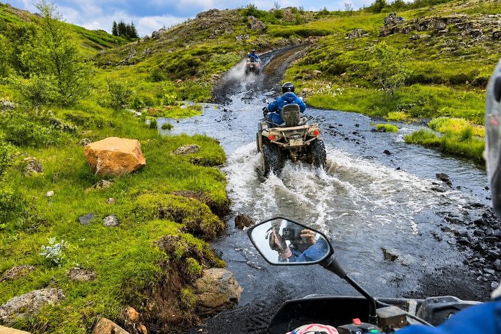 2.5 hour Twin Peaks ATV Adventure with pickup from Reykjavik | wizardtrip