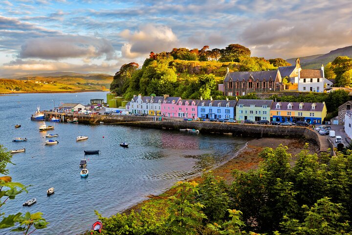 Inverness: The Isle of Skye and Eilean Donan Castle | wizardtrip