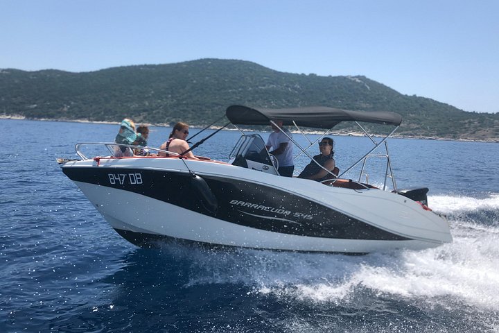 Privat båttur som utforskar Elafitiöarna nära Dubrovnik, Kroatien, med bad och ö-hoppning, foto 6 | wizardtrip