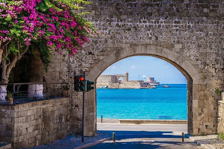 Explore a histórica cidade medieval de Rodes num passeio guiado a pé, descobrindo a sua rica história e marcos, foto 27 | wizardtrip