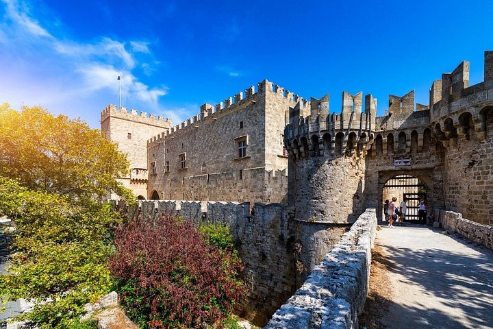 Explore a histórica cidade medieval de Rodes num passeio guiado a pé, descobrindo a sua rica história e marcos, foto 45 | wizardtrip