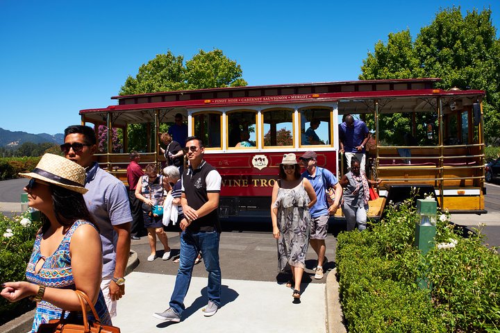 Fahren Sie in einer historischen Seilbahn-Nachbildung durch die Weinberge des Napa Valley, besuchen Sie Weingüter und genießen Sie malerische Ausblicke, Foto 7 | wizardtrip