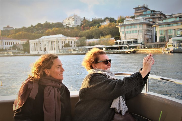 Luxury yacht cruise on Istanbul's Bosphorus at sunset, offering city views and refreshments, photo 19 | wizardtrip