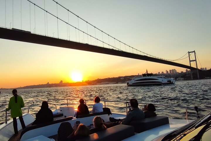 Luxury yacht cruise on Istanbul's Bosphorus at sunset, offering city views and refreshments, photo 23 | wizardtrip