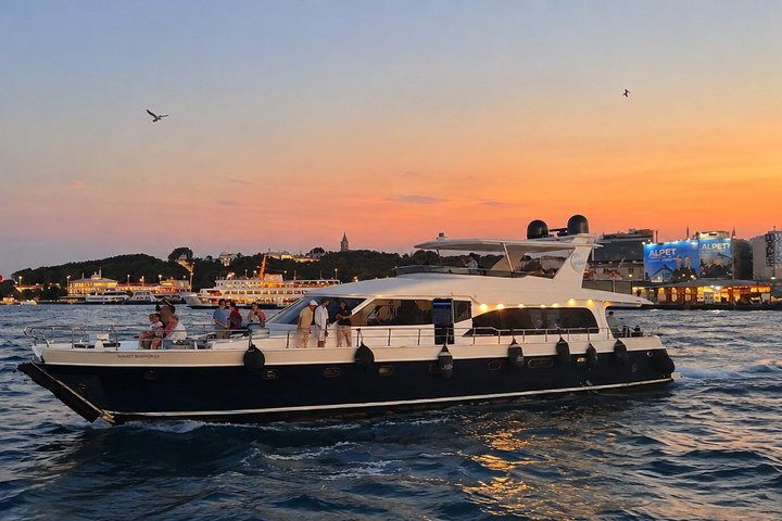 Luxury yacht cruise on Istanbul's Bosphorus at sunset, offering city views and refreshments, photo 38 | wizardtrip
