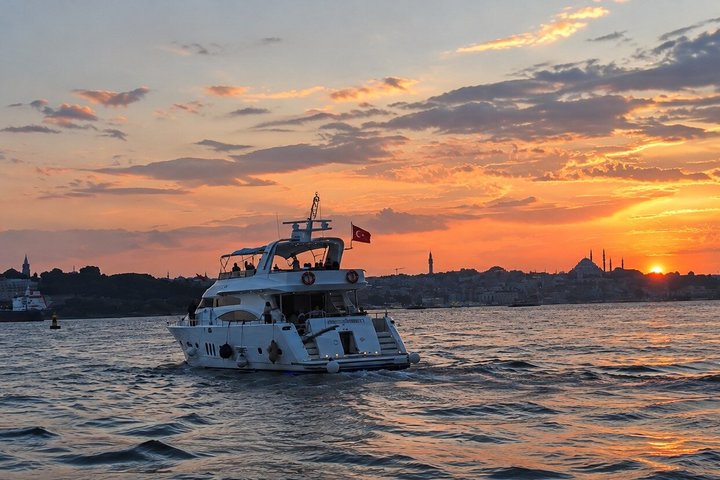 Luxury yacht cruise on Istanbul's Bosphorus at sunset, offering city views and refreshments, photo 43 | wizardtrip