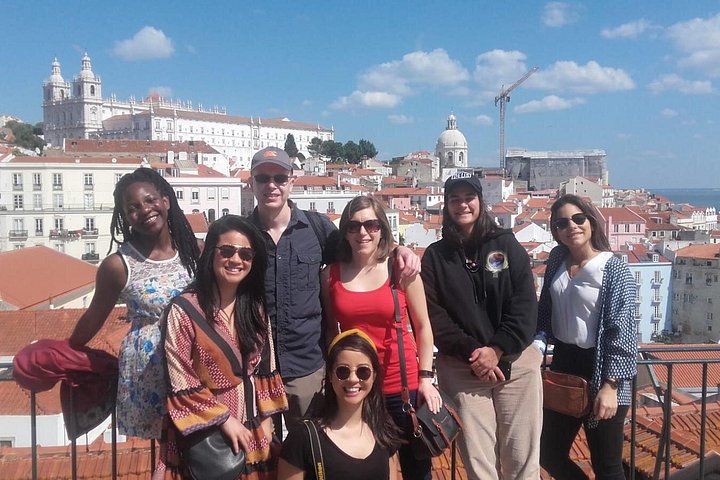 Privat vandretur som utforsker historiske Lisboa-landemerker, nabolag og utsiktspunkter, foto 12 | wizardtrip
