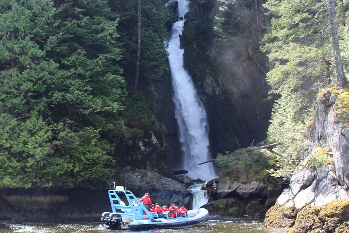 Granite Falls Zodiac Tour by Vancouver Water Adventures | wizardtrip
