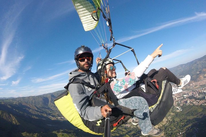 Oplev spændende paragliding over Medellín med fantastisk byudsigt og professionel video, foto 6 | wizardtrip