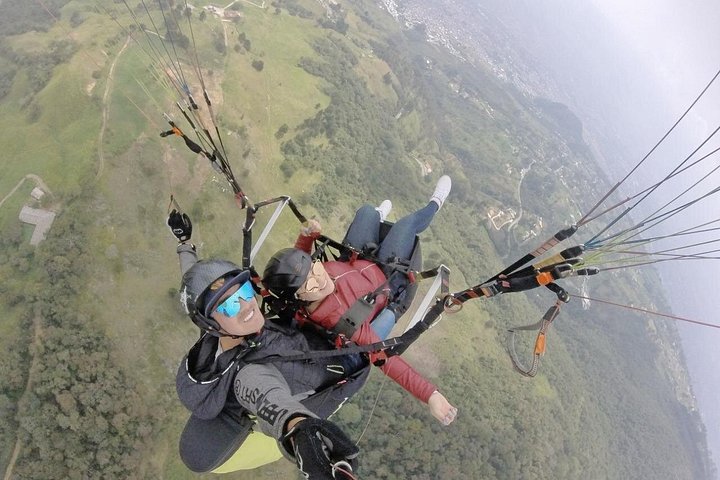 Oplev spændende paragliding over Medellín med fantastisk byudsigt og professionel video, foto 11 | wizardtrip