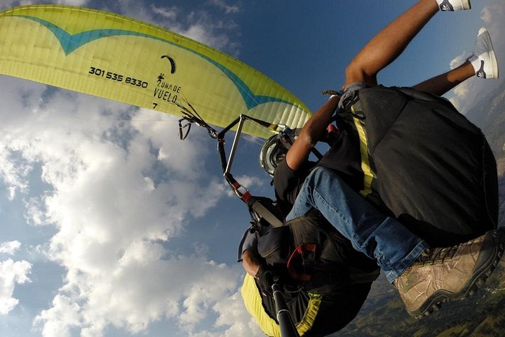 Oplev spændende paragliding over Medellín med fantastisk byudsigt og professionel video, foto 13 | wizardtrip
