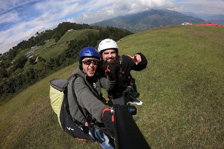 Oplev spændende paragliding over Medellín med fantastisk byudsigt og professionel video, foto 14 | wizardtrip