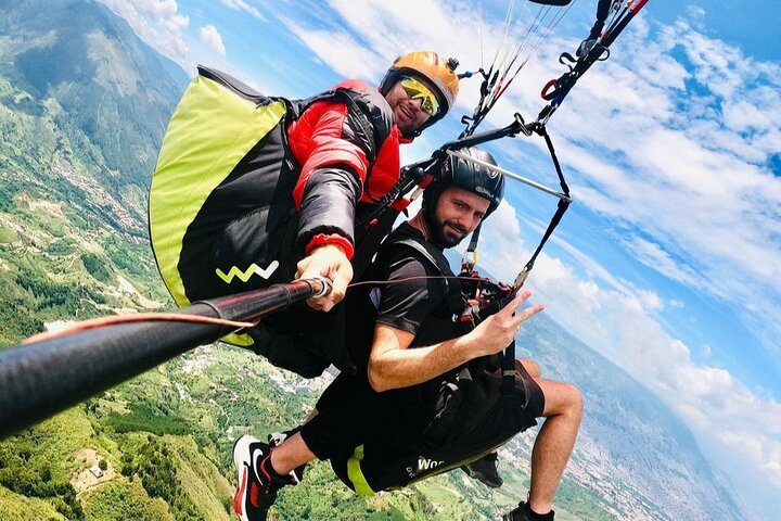 Oplev spændende paragliding over Medellín med fantastisk byudsigt og professionel video, foto 27 | wizardtrip