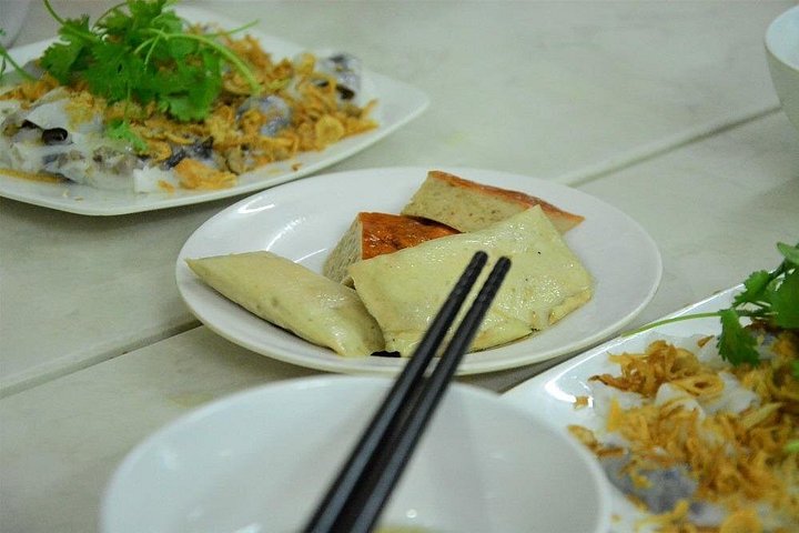 Nächtliche Motorrad-Food-Tour in Hanoi, Vietnam, mit lokaler Küche und Sehenswürdigkeiten, Foto 17 | wizardtrip