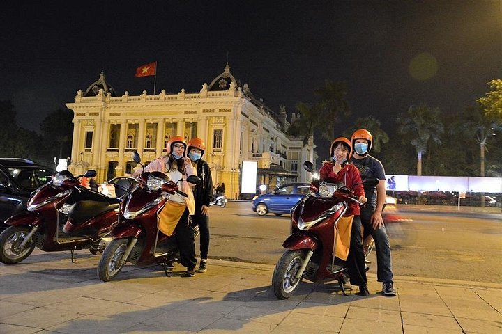 Nächtliche Motorrad-Food-Tour in Hanoi, Vietnam, mit lokaler Küche und Sehenswürdigkeiten, Foto 18 | wizardtrip