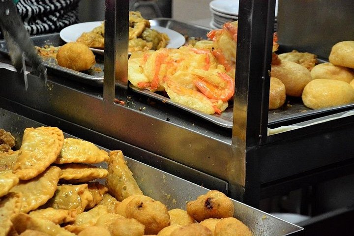 Nächtliche Motorrad-Food-Tour in Hanoi, Vietnam, mit lokaler Küche und Sehenswürdigkeiten, Foto 19 | wizardtrip