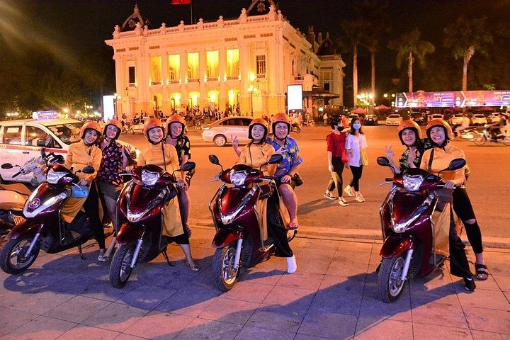 Nächtliche Motorrad-Food-Tour in Hanoi, Vietnam, mit lokaler Küche und Sehenswürdigkeiten, Foto 28 | wizardtrip