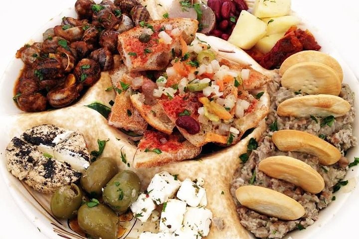 Valletta street food and culture walking tour in Malta, featuring local delicacies and historical sites, photo 2 | wizardtrip