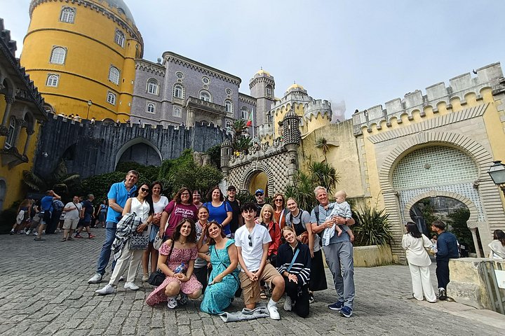 Guided tour of Sintra's palaces and Cascais from Lisbon, Portugal, photo 8 | wizardtrip