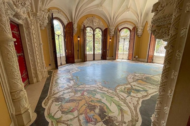 Guided tour of Sintra's palaces and Cascais from Lisbon, Portugal, photo 19 | wizardtrip