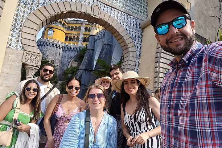 Guided tour of Sintra's palaces and Cascais from Lisbon, Portugal, photo 23 | wizardtrip
