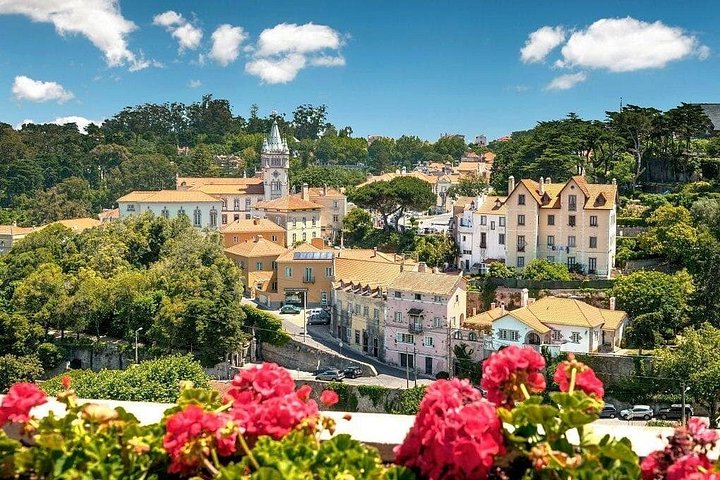 Guided tour of Sintra's palaces and Cascais from Lisbon, Portugal, photo 25 | wizardtrip