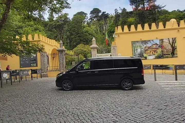 Guided tour of Sintra's palaces and Cascais from Lisbon, Portugal, photo 30 | wizardtrip
